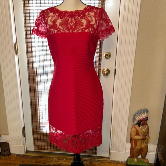 Tadashi Shoji Womens Pintuck Lace Trim Cocktail Dress Deep Red Tadashi Shoji Womens Pintuck Lace Trim Cocktail Dress Deep Red